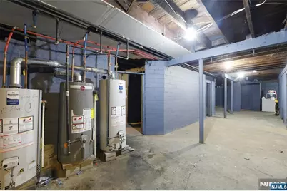 351 Osborne Terrace, Newark, NJ 07112 - Photo 29