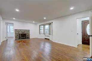 4-21 Saddle River Road 1, Fair Lawn, NJ 07410 - Photo 3