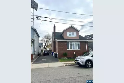 20 Elizabeth Place, Totowa, NJ 07512 - Photo 1