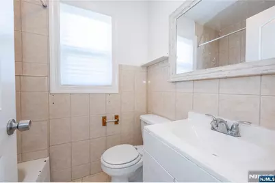 28 Highland Street, Paterson, NJ 07524 - Photo 9