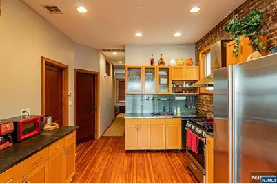 152 Pine Street, Cliffside Park, NJ 07010 - Photo 3