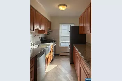 1624 Valley Street 1C #1C, Fort Lee, NJ 07024 - Photo 3