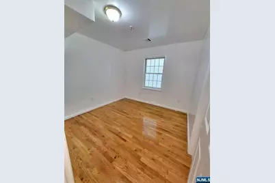 12 Bergen Avenue 1 #1, Jersey City, NJ 07305 - Photo 9