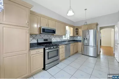 53 Oakwood Avenue, Kearny, NJ 07032 - Photo 13