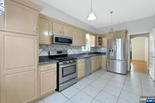 53 Oakwood Ave, Kearny, NJ 07032 - Photo 13