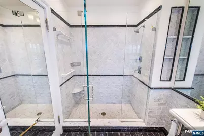 158 Mountain Avenue, Montclair, NJ 07042 - Photo 33