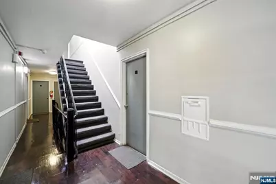 819 Bloomfield Avenue 12 #12, Montclair, NJ 07042 - Photo 3