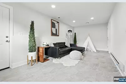 188 Canterbury Avenue, North Arlington, NJ 07031 - Photo 23