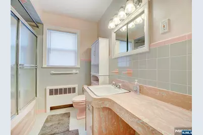 121 Woodland Avenue, Rutherford, NJ 07070 - Photo 15