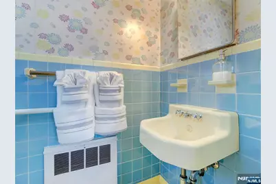 121 Woodland Avenue, Rutherford, NJ 07070 - Photo 19