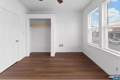 296 Pearsall Avenue, Jersey City, NJ 07305 - Photo 17