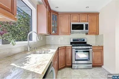 193 Prospect Place, Rutherford, NJ 07070 - Photo 15