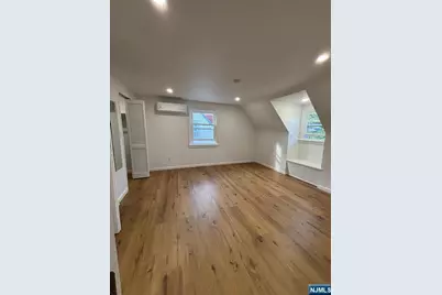 10-02 5th Street 2 #2, Fair Lawn, NJ 07410 - Photo 9