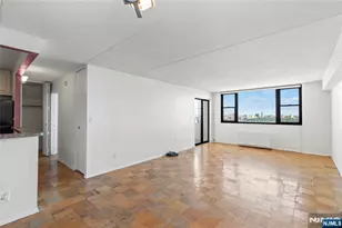 250 Gorge Road 18K, Cliffside Park, NJ 07010 - Photo 5