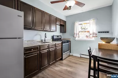 640 Franklin Avenue 2R #2R, Nutley, NJ 07110 - Photo 7