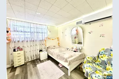 15-26 Elmary Place, Fair Lawn, NJ 07410 - Photo 9