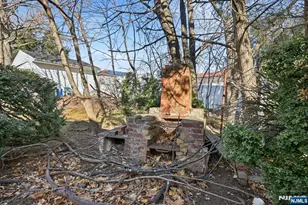 283 Pasadena Ave, Hasbrouck Heights, NJ 07604 - Photo 43