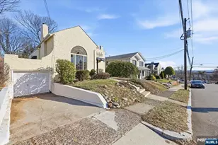 283 Pasadena Ave, Hasbrouck Heights, NJ 07604 - Photo 35