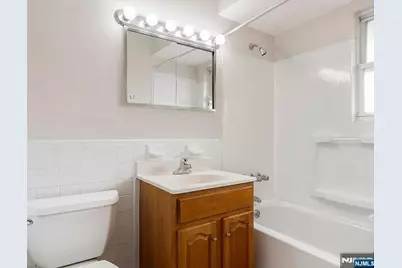 325 Grantwood Boulevard 6B #6B, Palisades Park, NJ 07650 - Photo 5