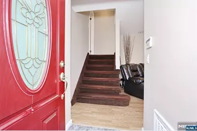 16 Maple Avenue, South Hackensack Township, NJ 07606 - Photo 3