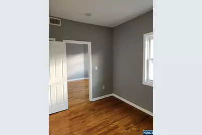 93 Astor Street 2 #2, Newark, NJ 07114 - Photo 5