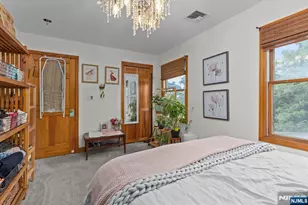 274 Warren St, Lyndhurst Township, NJ 07071 - Photo 15