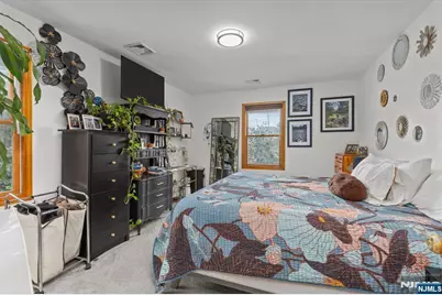 274 Warren Street, Lyndhurst Township, NJ 07071 - Photo 17