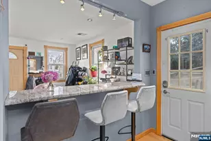 274 Warren St, Lyndhurst Township, NJ 07071 - Photo 9