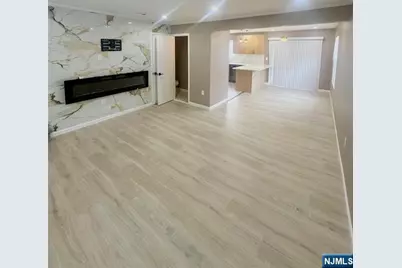 239 40th 7 #7, Irvington, NJ 07111 - Photo 1