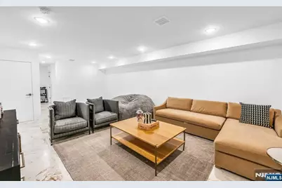 38 Hudson Avenue, Edgewater, NJ 07020 - Photo 45