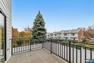 38 Hudson Ave, Edgewater, NJ 07020 - Photo 23