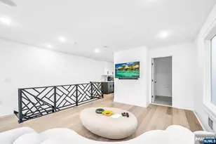 38 Hudson Ave, Edgewater, NJ 07020 - Photo 37