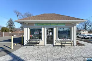 6-01 Plaza Rd, Fair Lawn, NJ 07410 - Photo 1