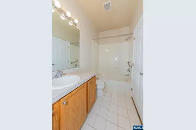 144 Stratford Drive 1045 #1045, Nutley, NJ 07110 - Photo 9