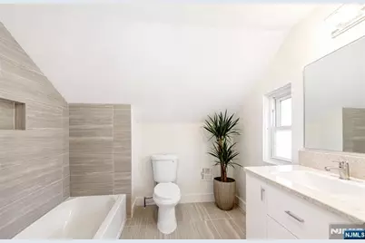 189 Oraton Parkway, East Orange, NJ 07017 - Photo 23