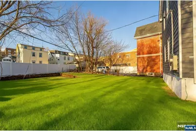 189 Oraton Parkway, East Orange, NJ 07017 - Photo 33