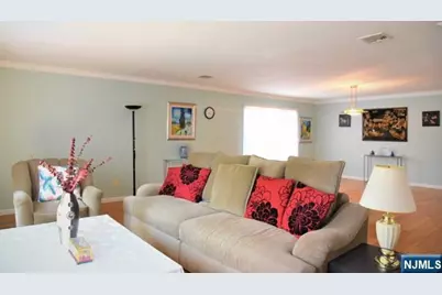 39 Irving Avenue, Englewood Cliffs, NJ 07632 - Photo 13
