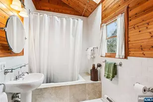 197 Point Breeze Dr, West Milford, NJ 07421 - Photo 23