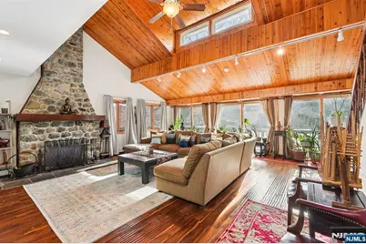 197 Point Breeze Drive, West Milford, NJ 07421 - Photo 5