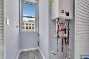 157 Clifton Ave, Newark, NJ 07104 - Photo 17