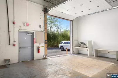 60 Commerce Way B #B, Hackensack, NJ 07601 - Photo 3