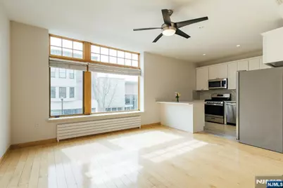 30 Park Avenue 2 #2, Rutherford, NJ 07070 - Photo 9