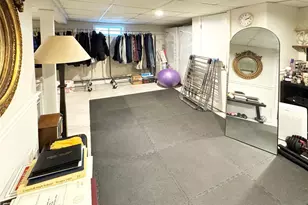 1037 Carnation Dr, New Milford, NJ 07646 - Photo 31