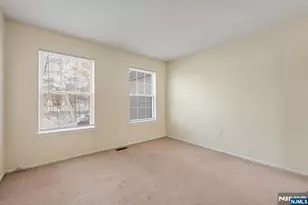 1037 Cumberland Ct, Mahwah, NJ 07430 - Photo 21