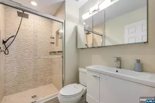 1037 Cumberland Ct, Mahwah, NJ 07430 - Photo 23