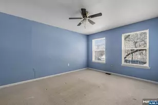 1037 Cumberland Ct, Mahwah, NJ 07430 - Photo 15