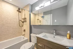 1037 Cumberland Ct, Mahwah, NJ 07430 - Photo 19