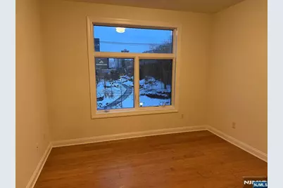 2022 Central Road 306 #306, Fort Lee, NJ 07024 - Photo 11