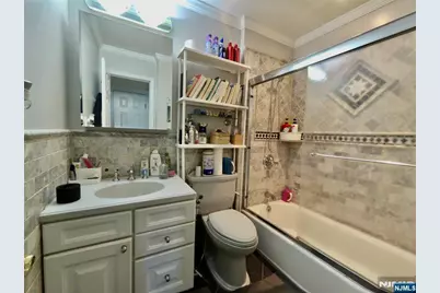 195 Sandcastle Key, Secaucus, NJ 07094 - Photo 31