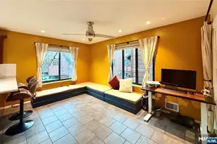 195 Sandcastle Key, Secaucus, NJ 07094 - Photo 17